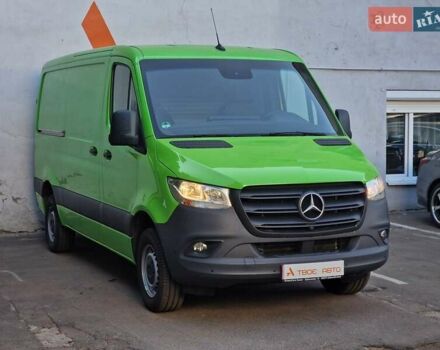 Зеленый Мерседес Sprinter, объемом двигателя 1.95 л и пробегом 143 тыс. км за 26990 $, фото 5 на Automoto.ua