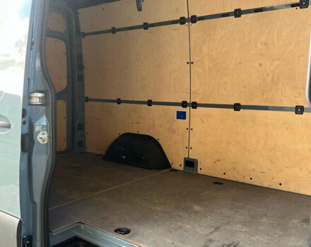 Зелений Мерседес Sprinter, об'ємом двигуна 0 л та пробігом 380 тис. км за 21990 $, фото 7 на Automoto.ua