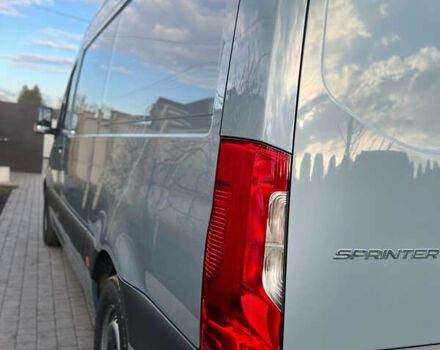 Зелений Мерседес Sprinter, об'ємом двигуна 0 л та пробігом 380 тис. км за 21990 $, фото 9 на Automoto.ua