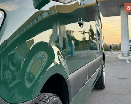 Зеленый Мерседес Sprinter, объемом двигателя 2.2 л и пробегом 271 тыс. км за 28700 $, фото 18 на Automoto.ua