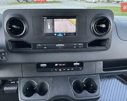 Зеленый Мерседес Sprinter, объемом двигателя 2.2 л и пробегом 271 тыс. км за 28700 $, фото 46 на Automoto.ua