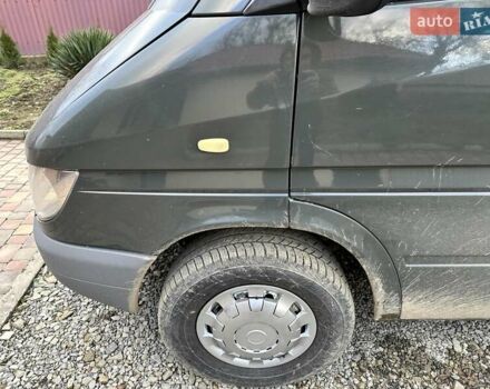 Зеленый Мерседес Sprinter, объемом двигателя 2.15 л и пробегом 600 тыс. км за 4500 $, фото 9 на Automoto.ua