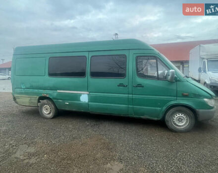 Зеленый Мерседес Sprinter, объемом двигателя 2.15 л и пробегом 480 тыс. км за 3999 $, фото 2 на Automoto.ua