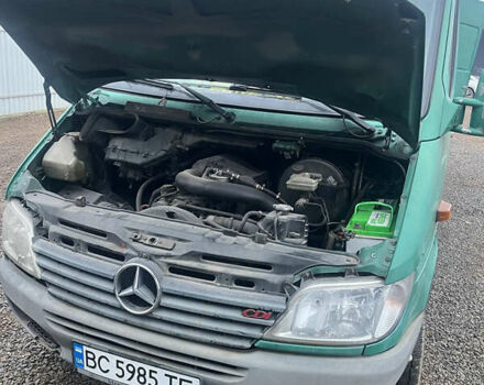 Зеленый Мерседес Sprinter, объемом двигателя 2.15 л и пробегом 480 тыс. км за 3999 $, фото 5 на Automoto.ua