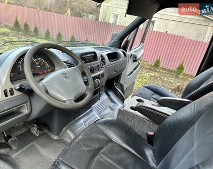 Зеленый Мерседес Sprinter, объемом двигателя 2.15 л и пробегом 600 тыс. км за 4500 $, фото 18 на Automoto.ua