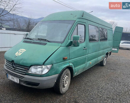 Зеленый Мерседес Sprinter, объемом двигателя 2.15 л и пробегом 480 тыс. км за 3999 $, фото 6 на Automoto.ua