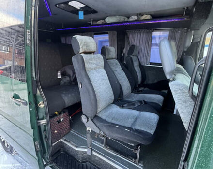 Зеленый Мерседес Sprinter, объемом двигателя 2.69 л и пробегом 800 тыс. км за 7800 $, фото 7 на Automoto.ua