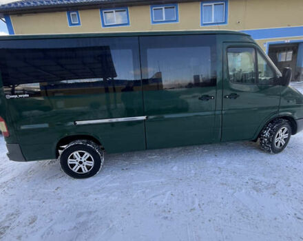 Зеленый Мерседес Sprinter, объемом двигателя 2.69 л и пробегом 800 тыс. км за 7800 $, фото 1 на Automoto.ua