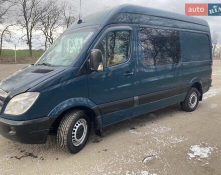 Зеленый Мерседес Sprinter, объемом двигателя 2.15 л и пробегом 17 тыс. км за 10000 $, фото 2 на Automoto.ua