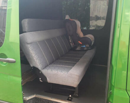Зеленый Мерседес Sprinter, объемом двигателя 2.15 л и пробегом 420 тыс. км за 9300 $, фото 6 на Automoto.ua