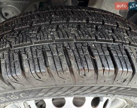 Зелений Мерседес Sprinter, об'ємом двигуна 2.2 л та пробігом 170 тис. км за 31999 $, фото 11 на Automoto.ua