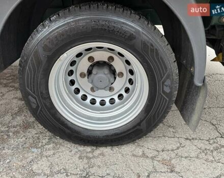 Зелений Мерседес Sprinter, об'ємом двигуна 2.2 л та пробігом 170 тис. км за 31999 $, фото 16 на Automoto.ua