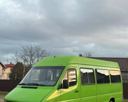 Зелений Мерседес Sprinter, об'ємом двигуна 2.87 л та пробігом 740 тис. км за 6000 $, фото 1 на Automoto.ua
