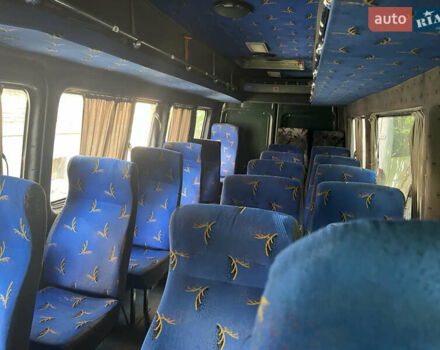 Зеленый Мерседес Sprinter, объемом двигателя 2.15 л и пробегом 540 тыс. км за 8000 $, фото 2 на Automoto.ua
