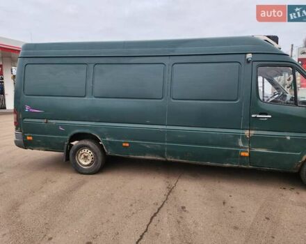 Мерседес Sprinter 2005 в Кривом Роге на Automoto.ua Зеленый Мерседес Sprinter, объемом двигателя 2.15 л и пробегом 1 тыс. км за 2600 $, фото 2 на Automoto.ua