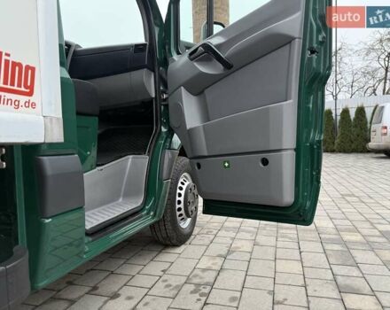 Зеленый Мерседес Sprinter, объемом двигателя 0 л и пробегом 165 тыс. км за 26750 $, фото 32 на Automoto.ua