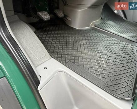 Зеленый Мерседес Sprinter, объемом двигателя 0 л и пробегом 165 тыс. км за 26750 $, фото 33 на Automoto.ua