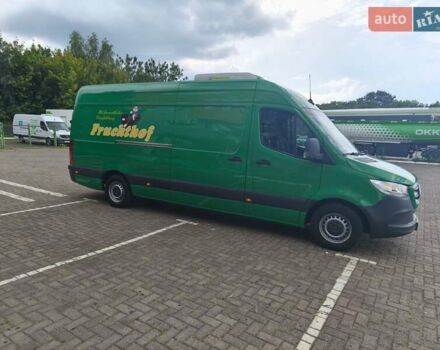 Зелений Мерседес Sprinter, об'ємом двигуна 0 л та пробігом 274 тис. км за 28900 $, фото 5 на Automoto.ua