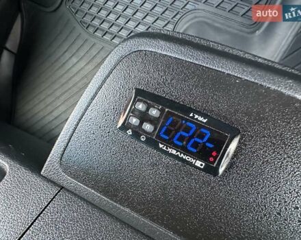 Зеленый Мерседес Sprinter, объемом двигателя 2.2 л и пробегом 224 тыс. км за 28950 $, фото 31 на Automoto.ua