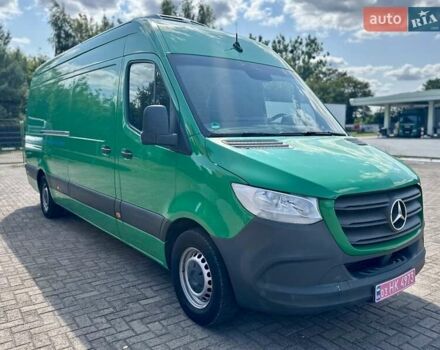 Зеленый Мерседес Sprinter, объемом двигателя 2.2 л и пробегом 224 тыс. км за 28950 $, фото 2 на Automoto.ua