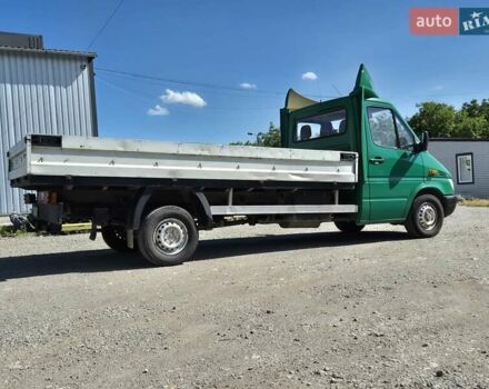 Зеленый Мерседес Sprinter, объемом двигателя 2.15 л и пробегом 350 тыс. км за 10500 $, фото 5 на Automoto.ua