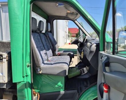 Зеленый Мерседес Sprinter, объемом двигателя 2.15 л и пробегом 350 тыс. км за 10500 $, фото 19 на Automoto.ua