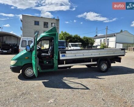 Зеленый Мерседес Sprinter, объемом двигателя 2.15 л и пробегом 350 тыс. км за 10500 $, фото 32 на Automoto.ua