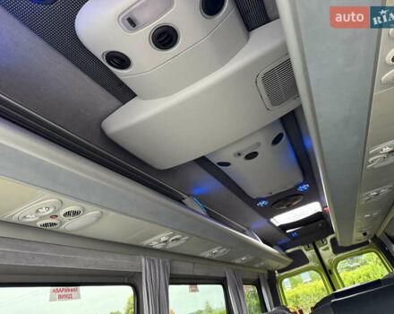 Зеленый Мерседес Sprinter, объемом двигателя 3 л и пробегом 397 тыс. км за 36499 $, фото 16 на Automoto.ua