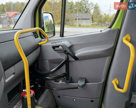 Зеленый Мерседес Sprinter, объемом двигателя 3 л и пробегом 397 тыс. км за 36499 $, фото 14 на Automoto.ua