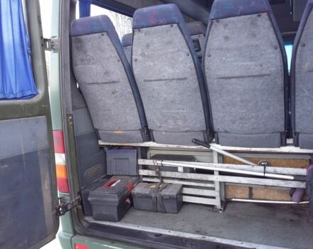 Зеленый Мерседес Sprinter, объемом двигателя 2.9 л и пробегом 600 тыс. км за 10000 $, фото 7 на Automoto.ua
