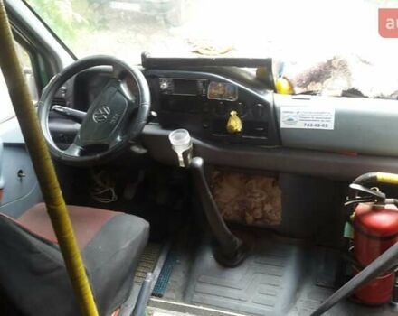 Зелений Мерседес Sprinter, об'ємом двигуна 2.3 л та пробігом 300 тис. км за 2700 $, фото 6 на Automoto.ua