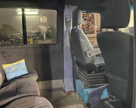 Зеленый Мерседес Sprinter, объемом двигателя 2.9 л и пробегом 300 тыс. км за 7500 $, фото 8 на Automoto.ua