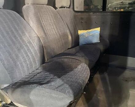 Зеленый Мерседес Sprinter, объемом двигателя 2.9 л и пробегом 300 тыс. км за 7500 $, фото 3 на Automoto.ua