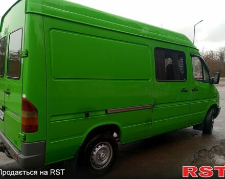 Зеленый Мерседес Sprinter, объемом двигателя 2.9 л и пробегом 425 тыс. км за 10350 $, фото 11 на Automoto.ua