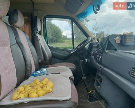 Зелений Мерседес Sprinter, об'ємом двигуна 2.9 л та пробігом 352 тис. км за 8300 $, фото 7 на Automoto.ua