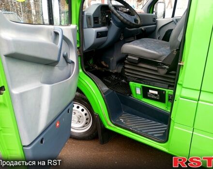 Зелений Мерседес Sprinter, об'ємом двигуна 2.9 л та пробігом 425 тис. км за 10350 $, фото 7 на Automoto.ua