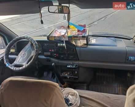 Зелений Мерседес Sprinter, об'ємом двигуна 3 л та пробігом 3 тис. км за 4500 $, фото 3 на Automoto.ua