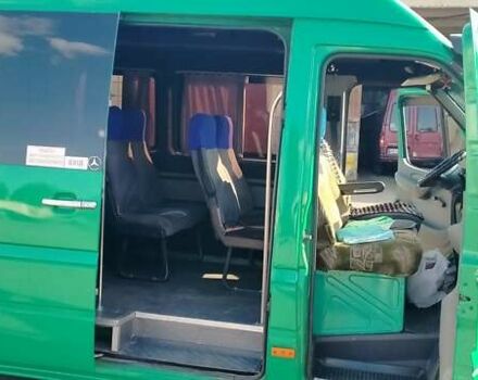 Зелений Мерседес Sprinter, об'ємом двигуна 2.87 л та пробігом 560 тис. км за 9500 $, фото 3 на Automoto.ua