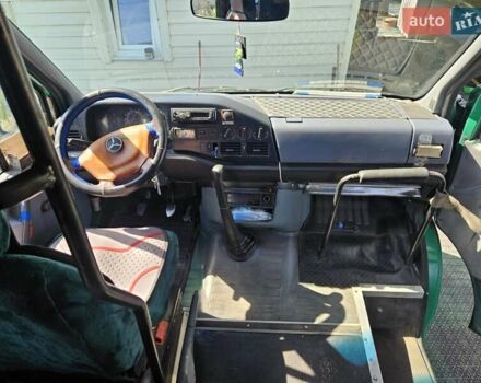 Зеленый Мерседес Sprinter, объемом двигателя 2.9 л и пробегом 930 тыс. км за 8500 $, фото 22 на Automoto.ua