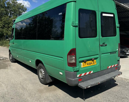 Зеленый Мерседес Sprinter, объемом двигателя 2.15 л и пробегом 840 тыс. км за 5500 $, фото 3 на Automoto.ua
