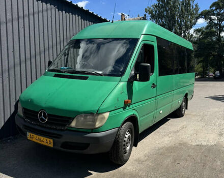 Зеленый Мерседес Sprinter, объемом двигателя 2.15 л и пробегом 840 тыс. км за 5500 $, фото 1 на Automoto.ua
