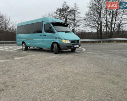 Зеленый Мерседес Sprinter, объемом двигателя 2.1 л и пробегом 470 тыс. км за 10500 $, фото 14 на Automoto.ua