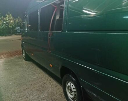 Зелений Мерседес Sprinter, об'ємом двигуна 2.7 л та пробігом 999 тис. км за 9000 $, фото 9 на Automoto.ua