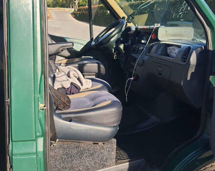 Зелений Мерседес Sprinter, об'ємом двигуна 2.2 л та пробігом 580 тис. км за 8500 $, фото 11 на Automoto.ua