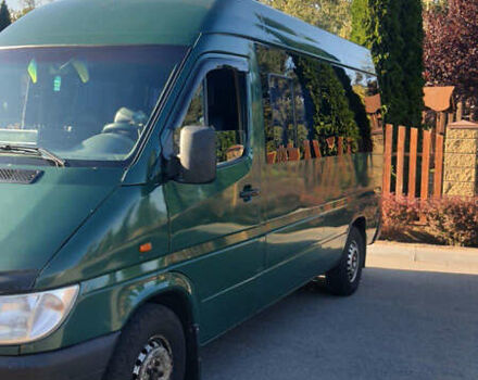 Зелений Мерседес Sprinter, об'ємом двигуна 2.2 л та пробігом 580 тис. км за 8500 $, фото 2 на Automoto.ua