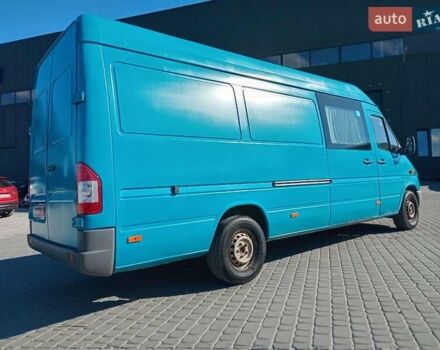 Зеленый Мерседес Sprinter, объемом двигателя 2.2 л и пробегом 730 тыс. км за 11090 $, фото 3 на Automoto.ua