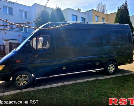 Зелений Мерседес Sprinter, об'ємом двигуна 2.1 л та пробігом 650 тис. км за 7500 $, фото 10 на Automoto.ua