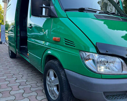 Зеленый Мерседес Sprinter, объемом двигателя 0 л и пробегом 500 тыс. км за 12500 $, фото 2 на Automoto.ua