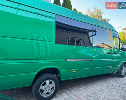 Зеленый Мерседес Sprinter, объемом двигателя 0 л и пробегом 500 тыс. км за 12500 $, фото 5 на Automoto.ua
