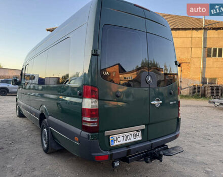Зеленый Мерседес Sprinter, объемом двигателя 2.1 л и пробегом 500 тыс. км за 15699 $, фото 2 на Automoto.ua